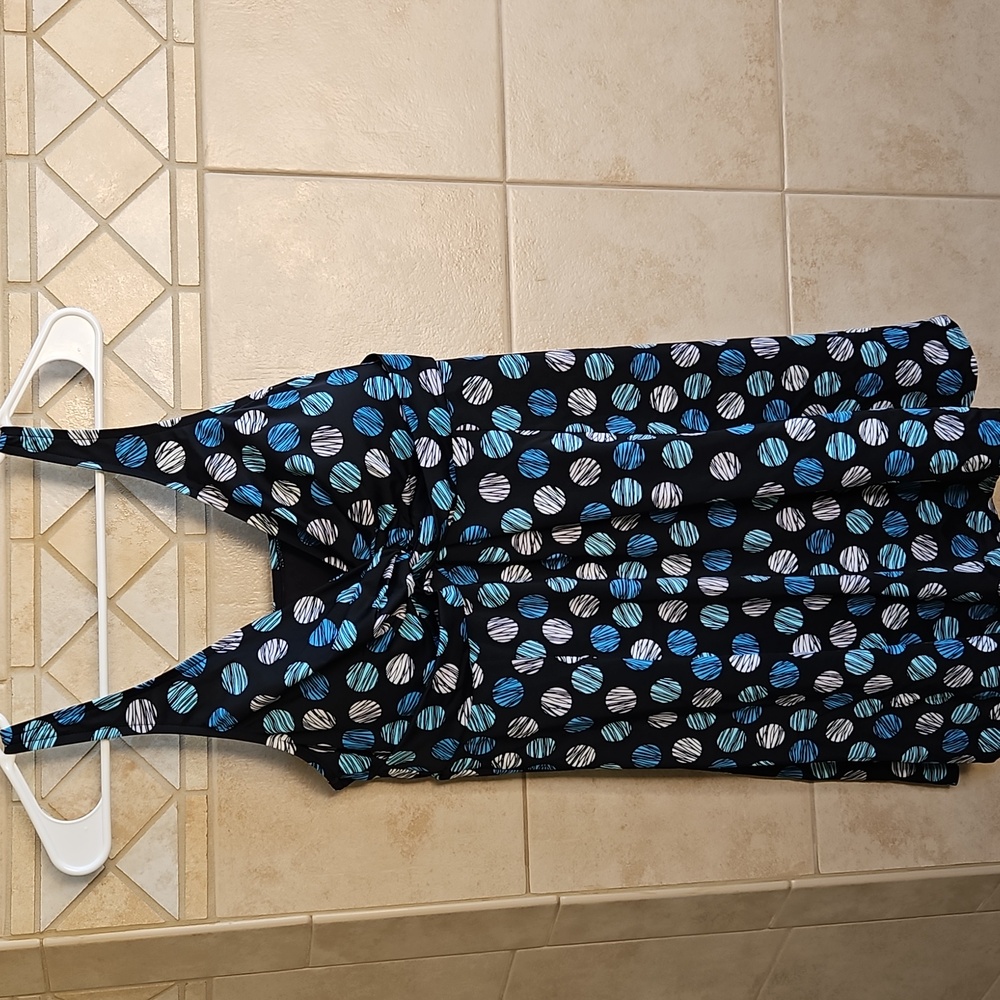 EXCELLENT CONDITION CROFT & BARROW SWIM DRESS SIZE 14